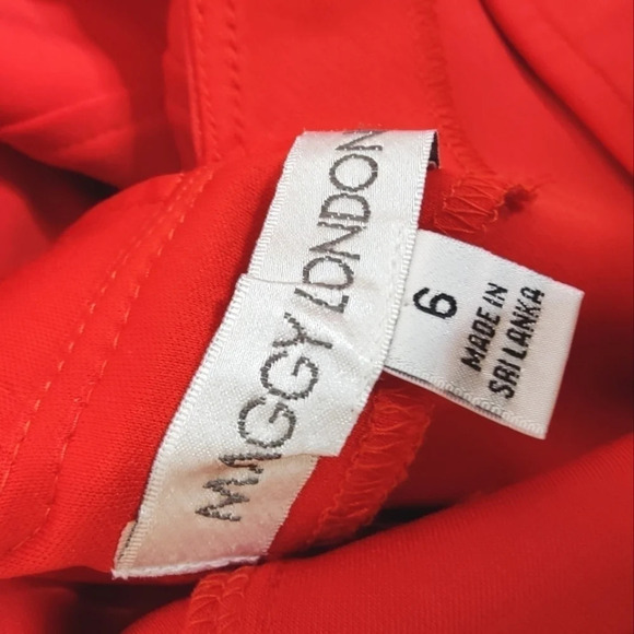 𝅺Maggy London Fitted Modern Dress EUC ❤️ - Picture 8 of 12
